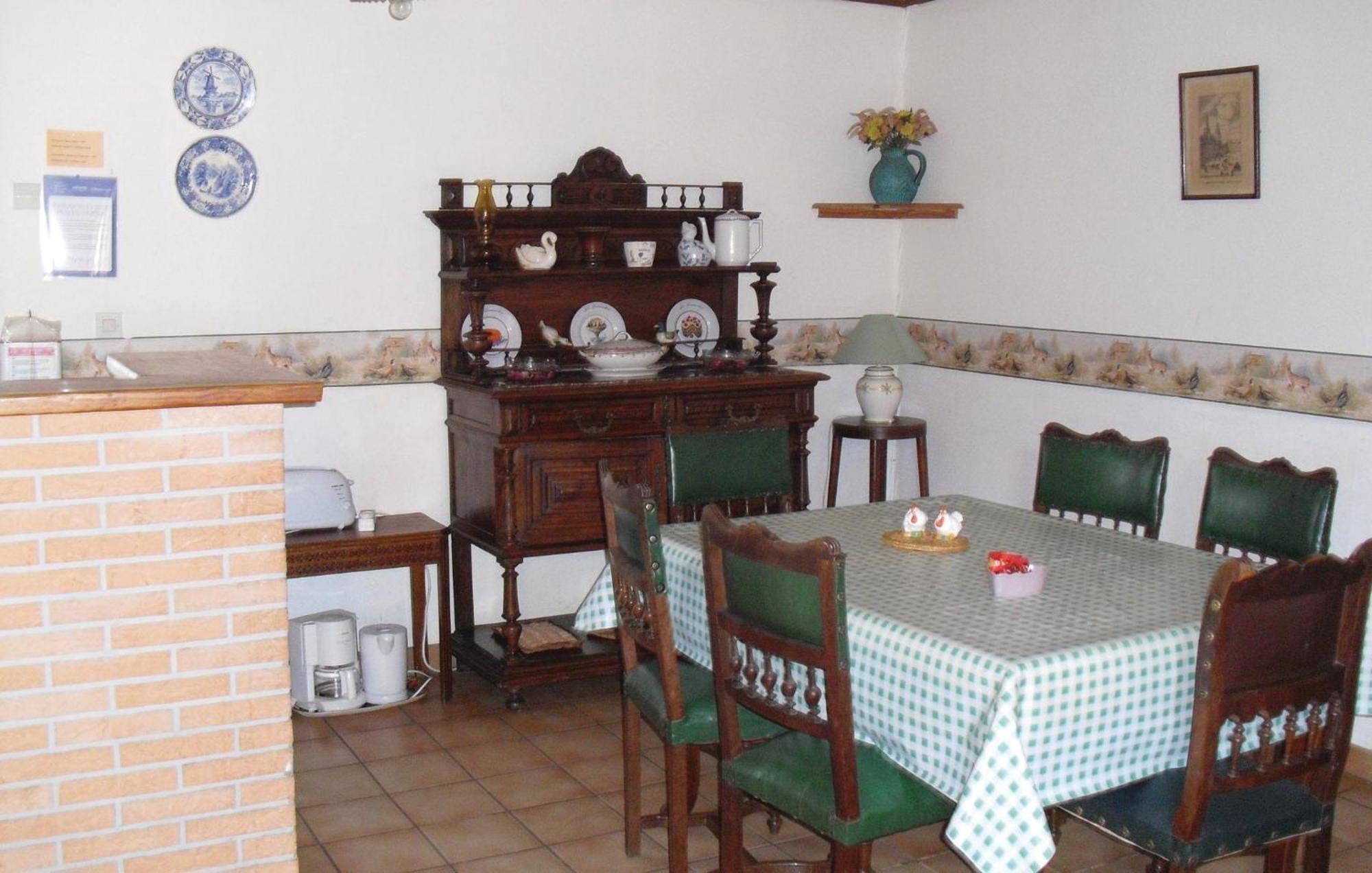 3 Bedroom Beautiful Home In Hames Boucres Esterno foto
