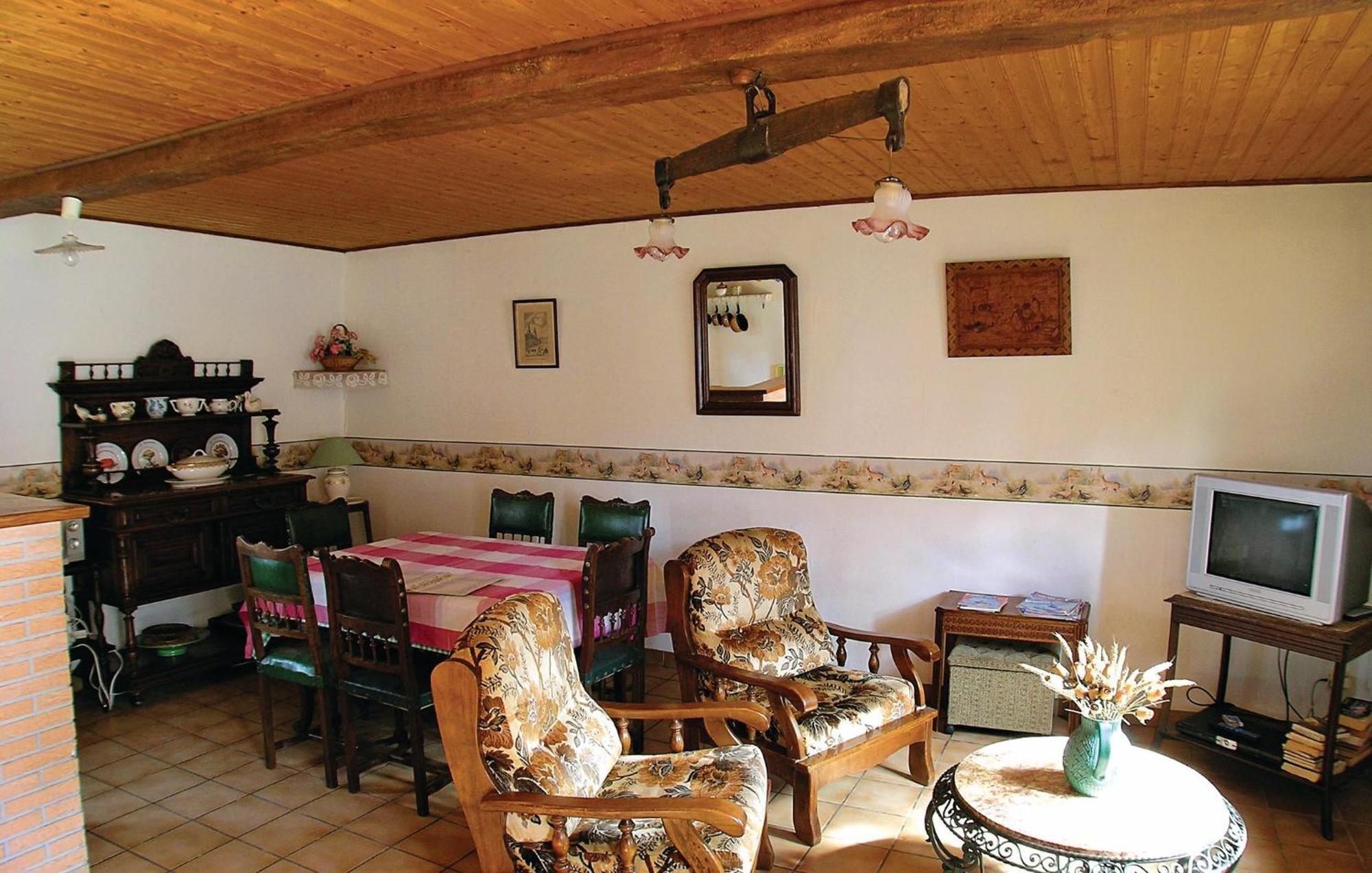 3 Bedroom Beautiful Home In Hames Boucres Esterno foto