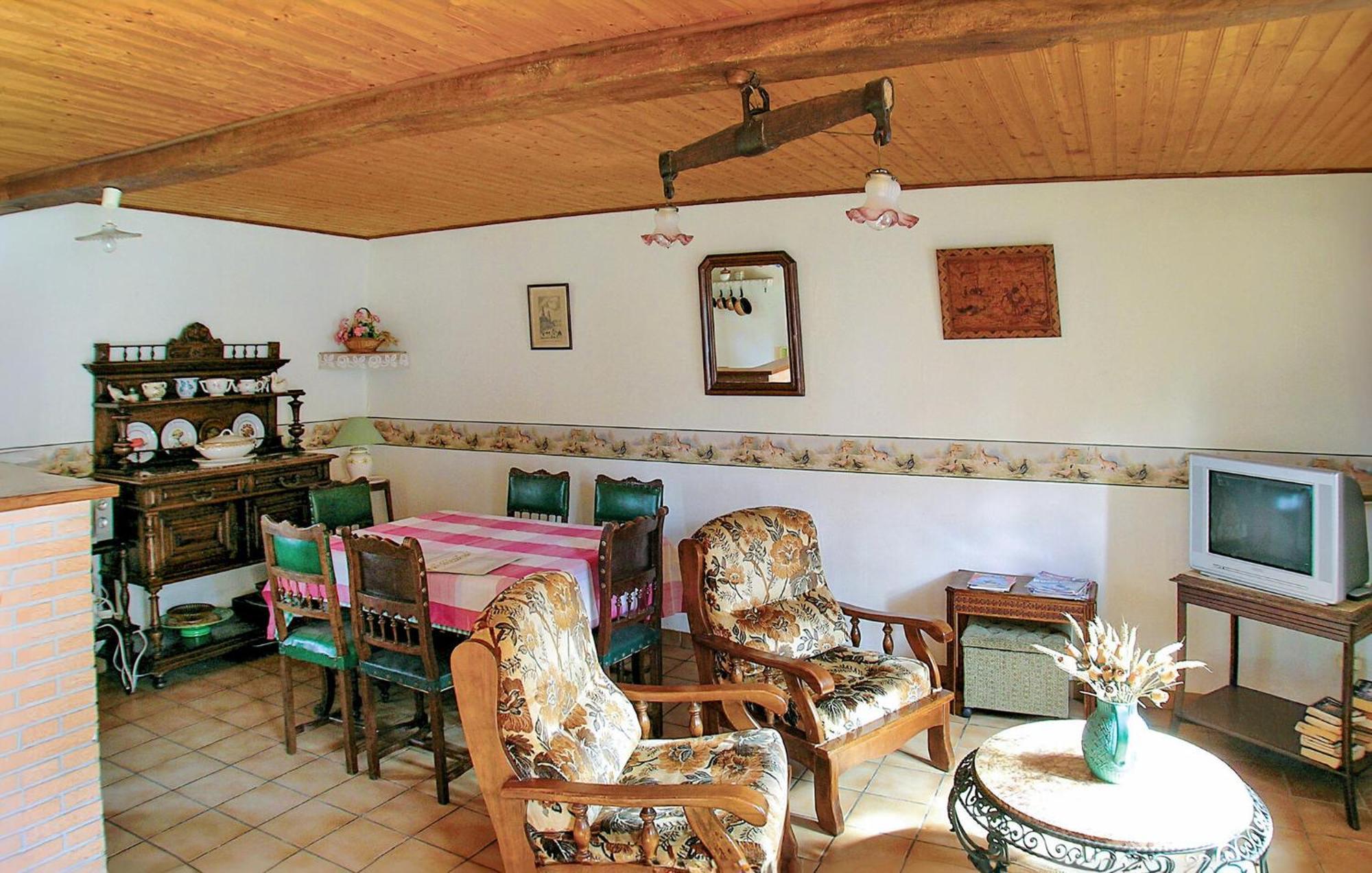 3 Bedroom Beautiful Home In Hames Boucres Esterno foto