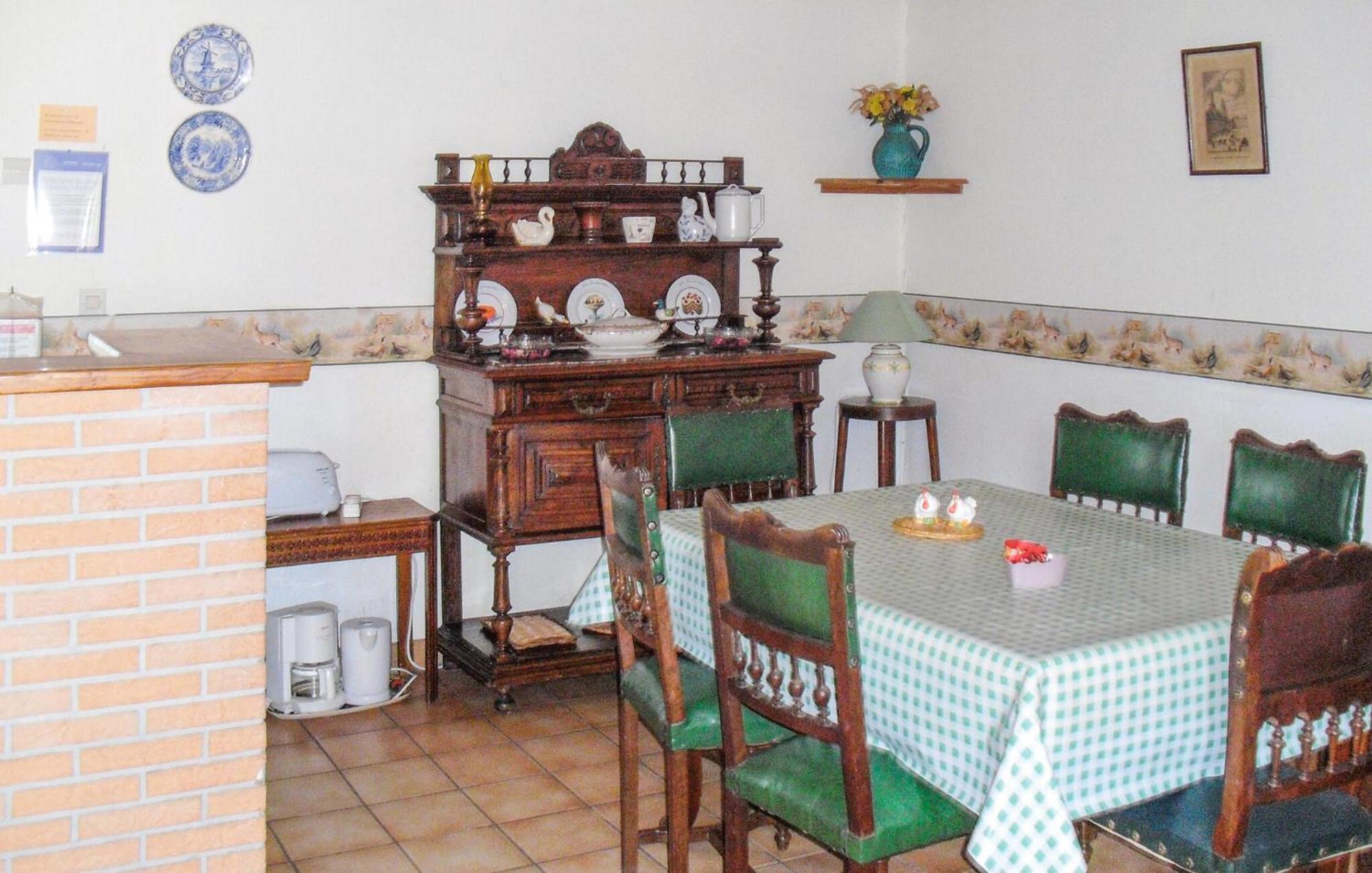 3 Bedroom Beautiful Home In Hames Boucres Esterno foto
